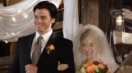 Jimmy and Chloe Walk Down the Aisle on “Smallville”