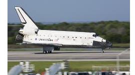Discovery Touches Down In Florida