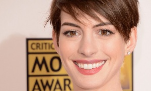 Hathaway Cast in Nolan’s “Interstellar”