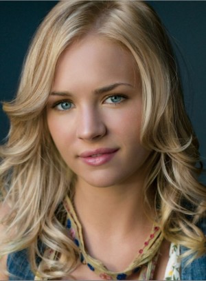 Britt_robertson_infobox