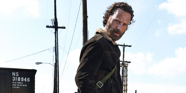 “Walking Dead” Season 5 Bonus Scenes Deleted scenes and other features add up to 3 extra hours of zombies